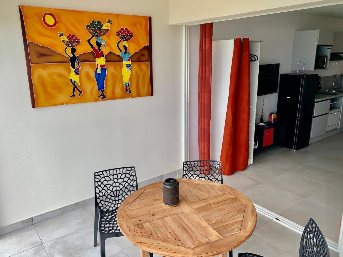 Le Sea-Breeze - Beau Studio Piscine Vue Lagon Marigot  Bagian luar foto